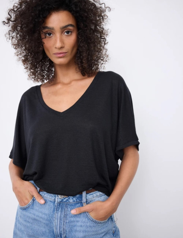 Not shy T-shirt v-hals